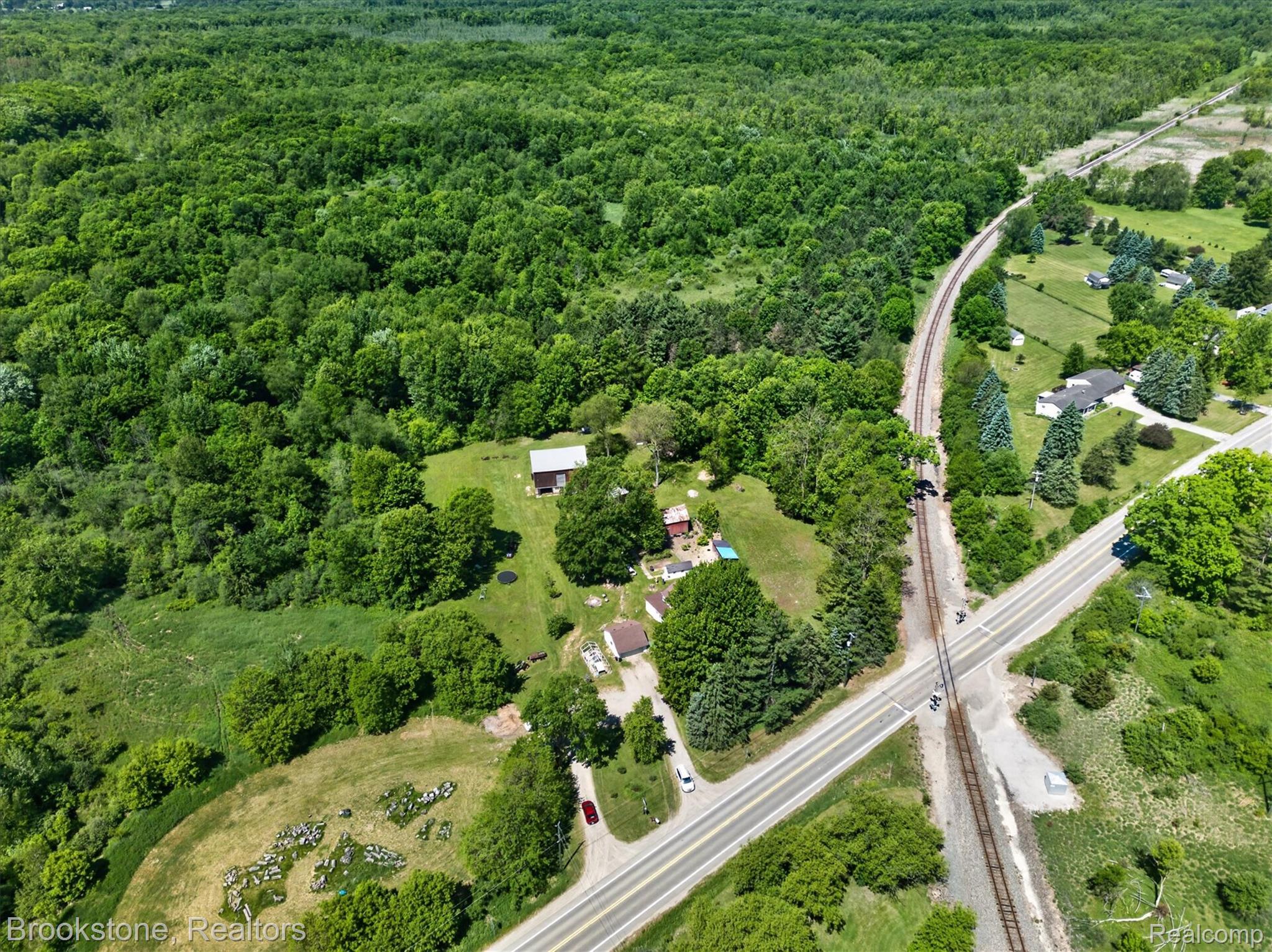 9455 Andersonville Road Clarkston, MI 48346 - Photo 73 of 82 69-9455-Andersonville-Rd-WindowStill.jpg