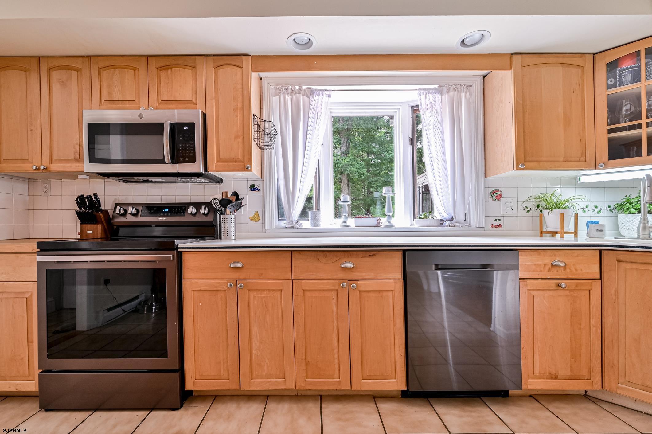 1005 Bartlett Avenue Linwood, NJ 08221 - Photo 10 of 33