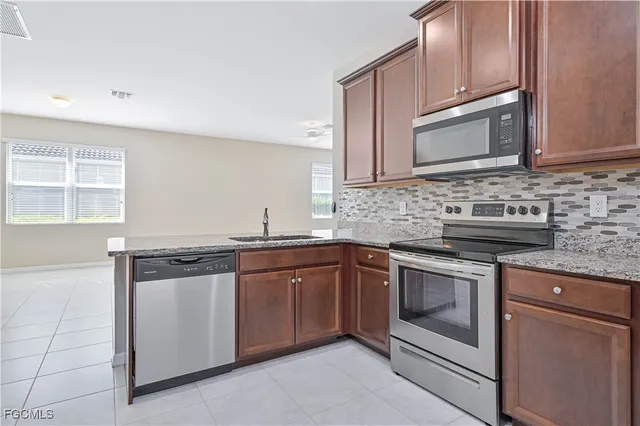 $295,000 | 2173 Summersweet Drive, Alva, FL 33920