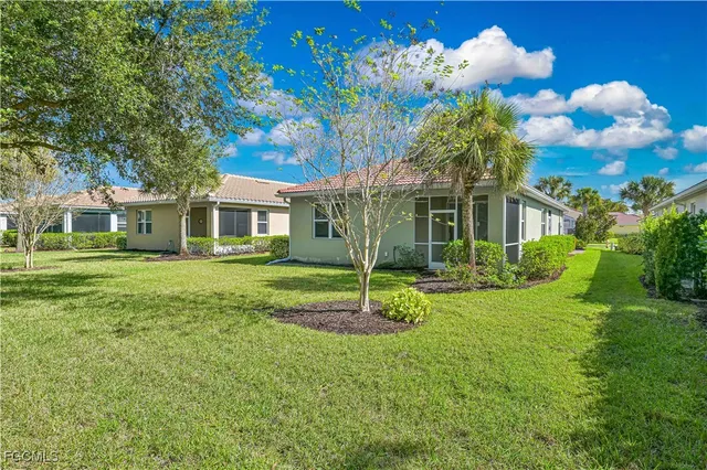 $295,000 | 2173 Summersweet Drive, Alva, FL 33920