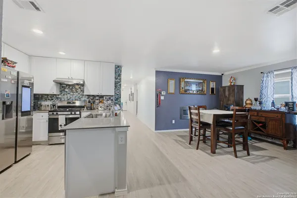 $2,000 | 14113 Swine Place, San Antonio, TX 78252