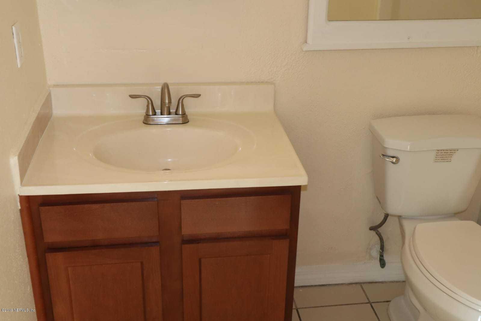 10757 Mareeba Road Jacksonville, FL 32246 - Photo 12 of 22 PHOTO-2019-11-24-17-35-08