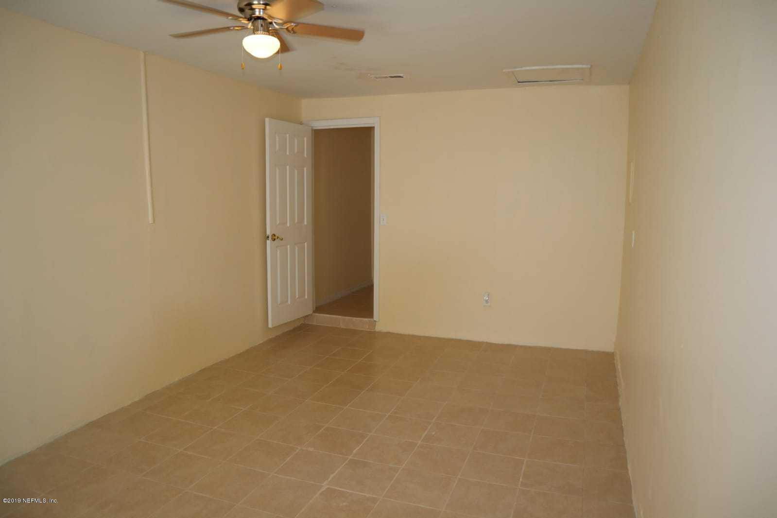 10757 Mareeba Road Jacksonville, FL 32246 - Photo 16 of 22 PHOTO-2019-11-24-17-35-06