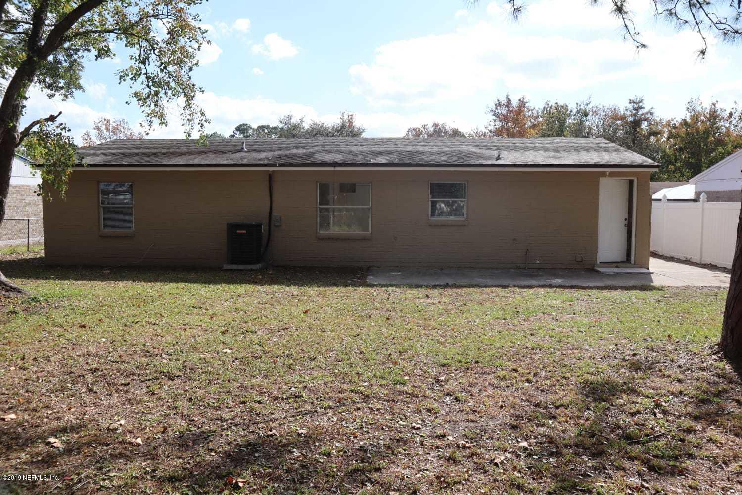 10757 Mareeba Road Jacksonville, FL 32246 - Photo 18 of 22 PHOTO-2019-11-23-14-38-37