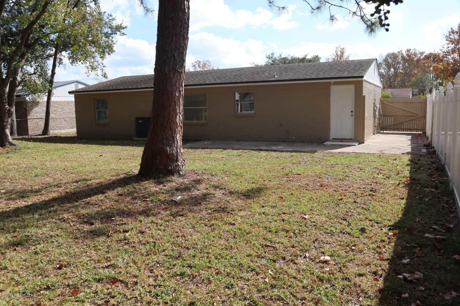 10757 Mareeba Road Jacksonville, FL 32246 - Photo 19 of 22 PHOTO-2019-11-23-14-38-36