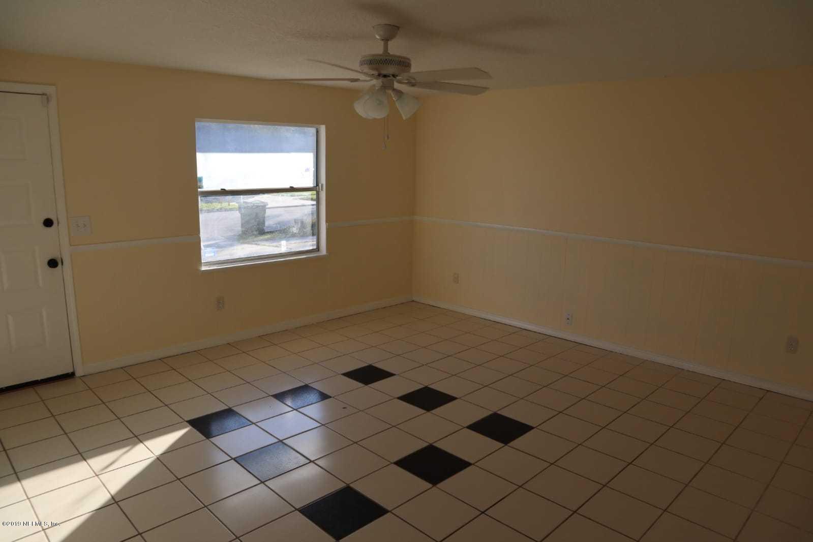 10757 Mareeba Road Jacksonville, FL 32246 - Photo 3 of 22 PHOTO-2019-11-24-17-35-42_1
