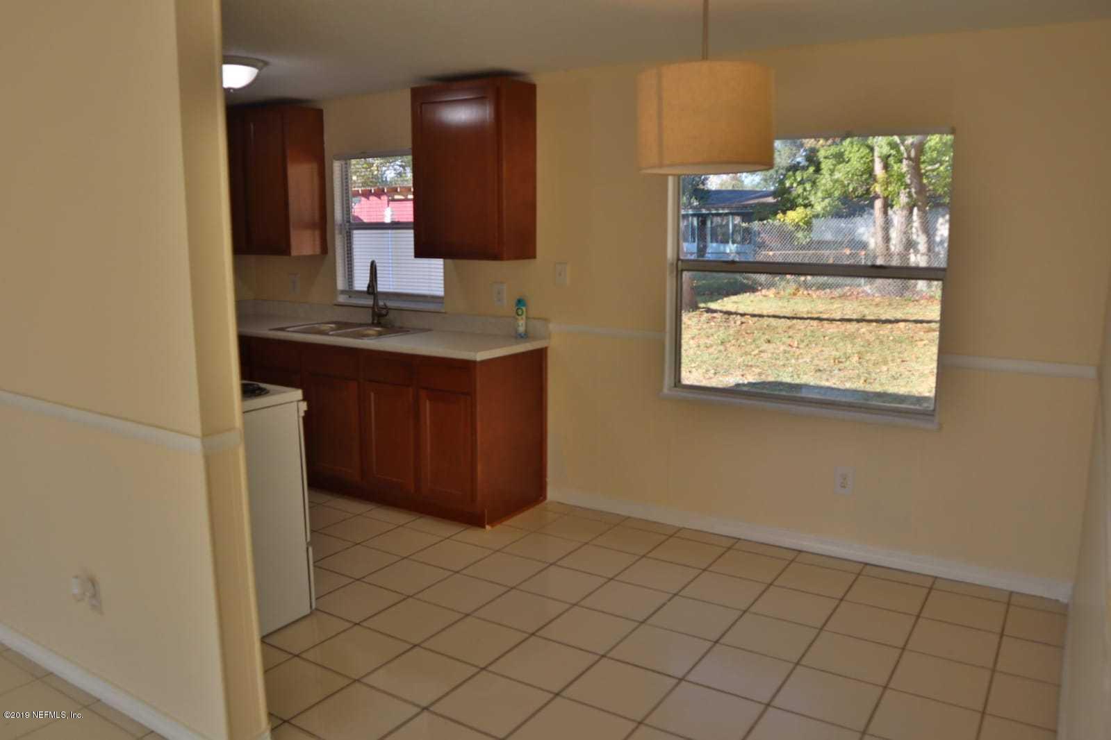 10757 Mareeba Road Jacksonville, FL 32246 - Photo 7 of 22 PHOTO-2019-11-24-17-35-41_1