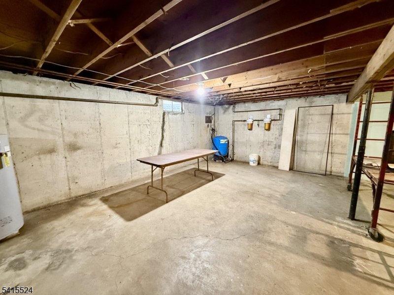 150 Karrville Road Port Murray, NJ 07865 - Photo 31 of 40 a view of a room with gym equipment