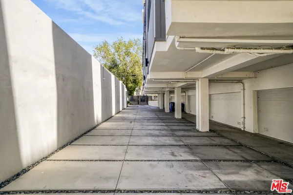 $5,700 | 1447 North Martel Avenue, Los Angeles, CA 90046