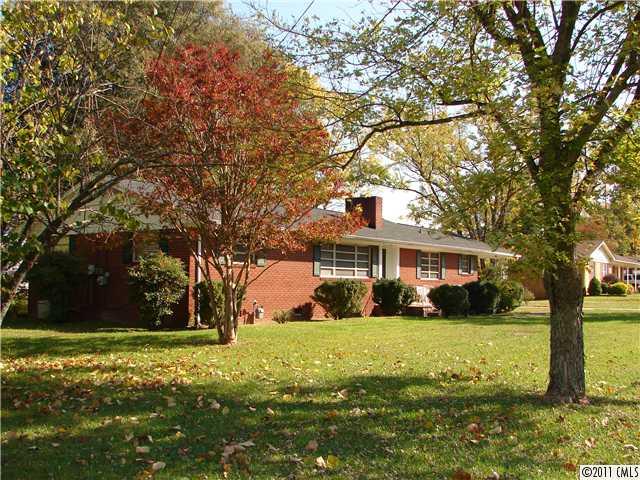 2021 Kings Road Shelby, NC 28150 - Photo 1 of 8 Gallery Image 1