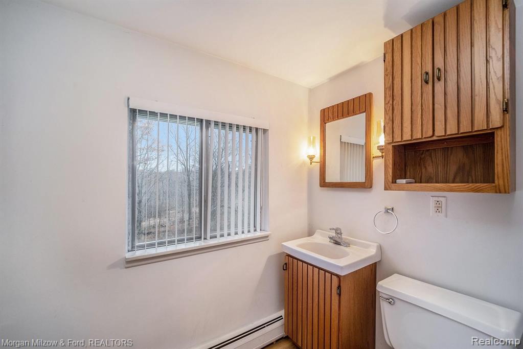 5425 Clarkston Road Clarkston, MI 48348 - Photo 16 of 36