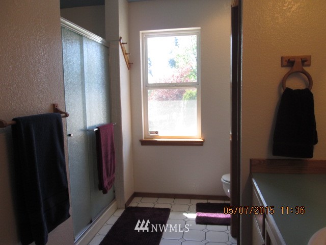 14637 Starr Road Southeast Olalla, WA 98359 - Photo 11 of 24 Gallery Image 11