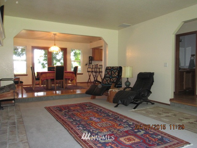 14637 Starr Road Southeast Olalla, WA 98359 - Photo 7 of 24 Gallery Image 7