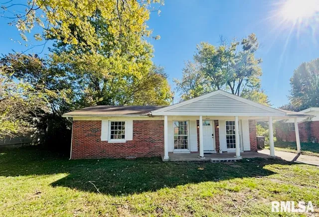 $99,900 | 111 North Tower Road, Carbondale, IL 62901