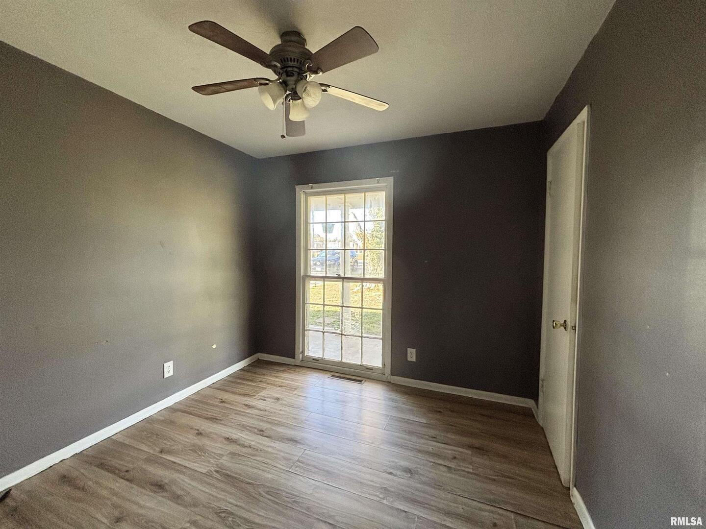 111 North Tower Road Carbondale, IL 62901 - Photo 3 of 9