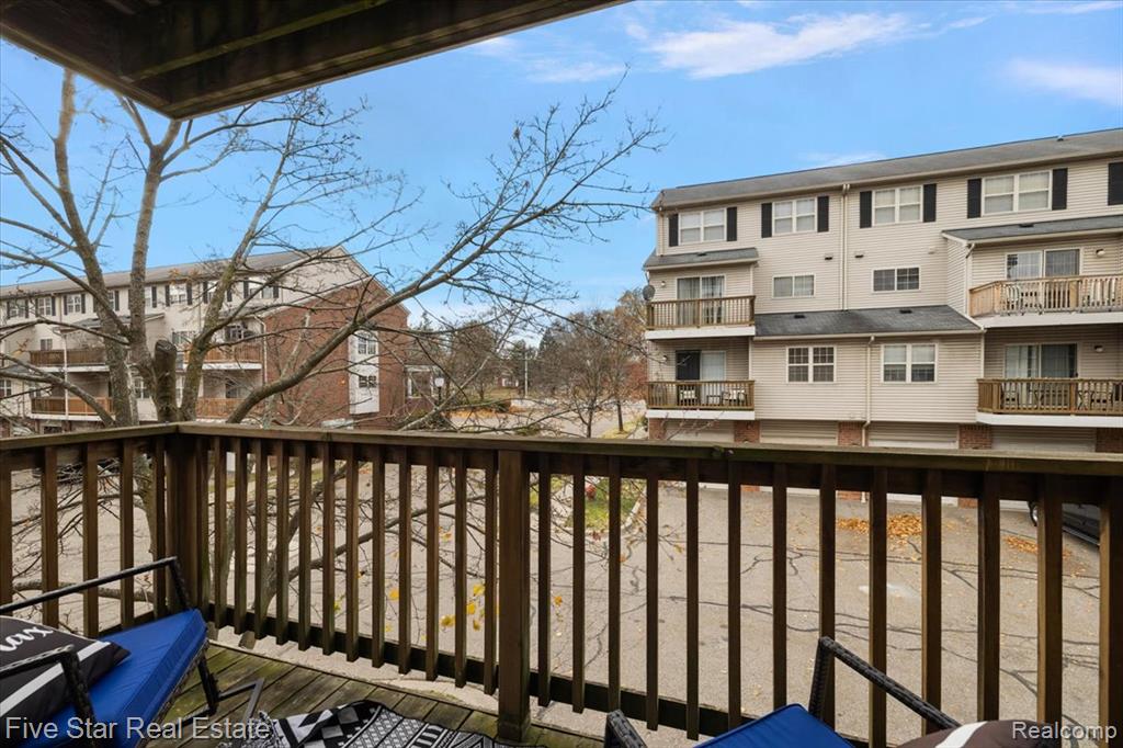 16924 Farmington Road, Unit 93 Livonia, MI 48154 - Photo 44 of 60 Gallery Image 44