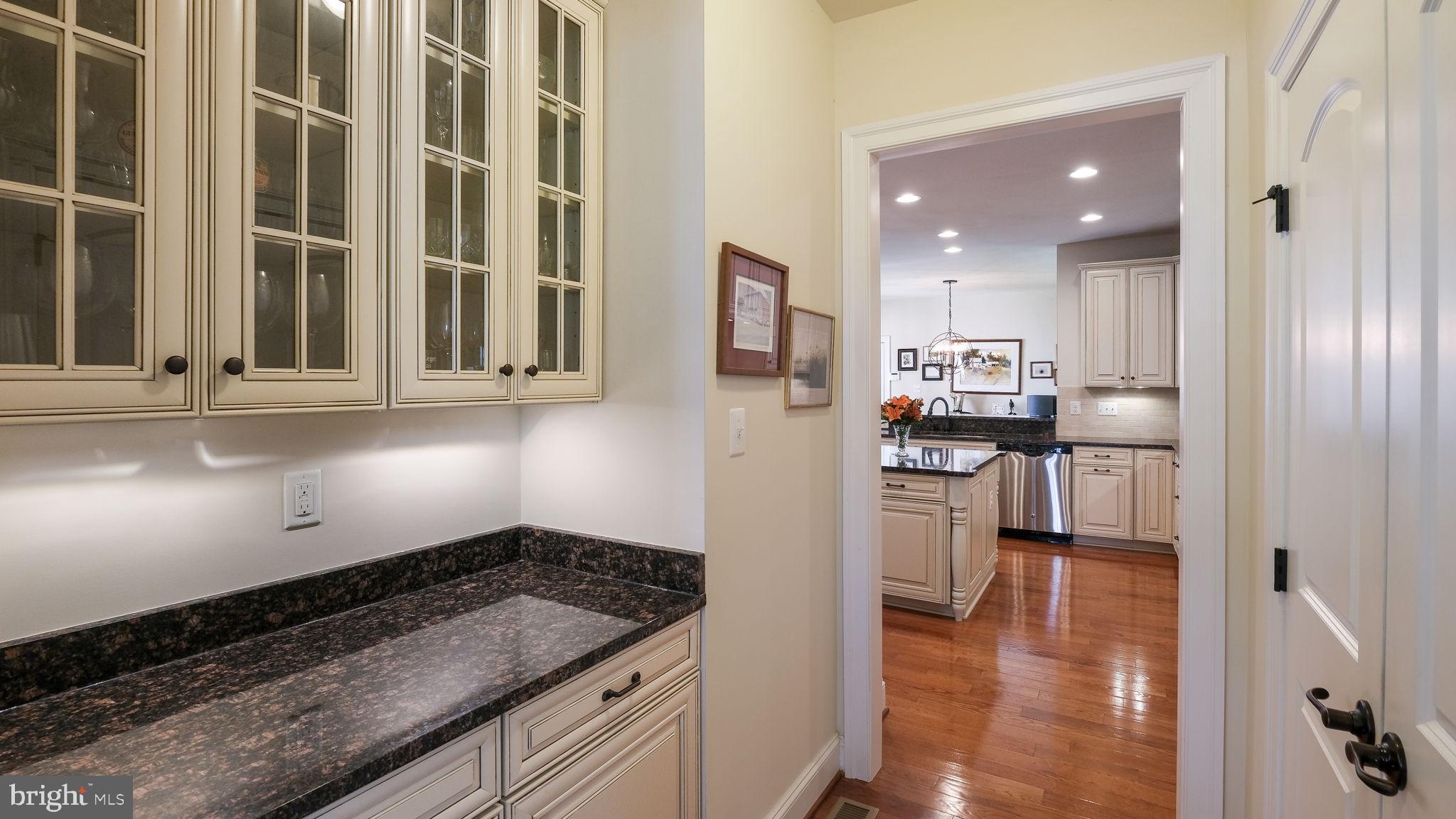 4750 Morlen Road Doylestown, PA 18902 - Photo 5 of 18 CONVENIENT BUTLER'S PANTRY