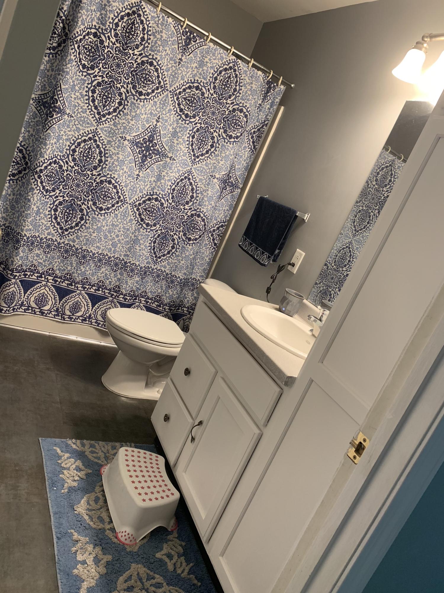 517 Upper E Pond Road Nobleboro, ME 04555 - Photo 13 of 20 bathroom