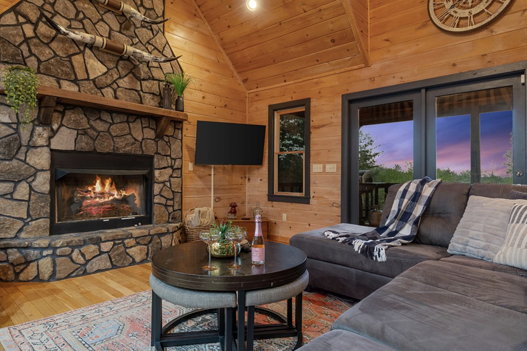 327 Dancing Trees Trail Morganton, GA 30560 - Photo 4 of 68