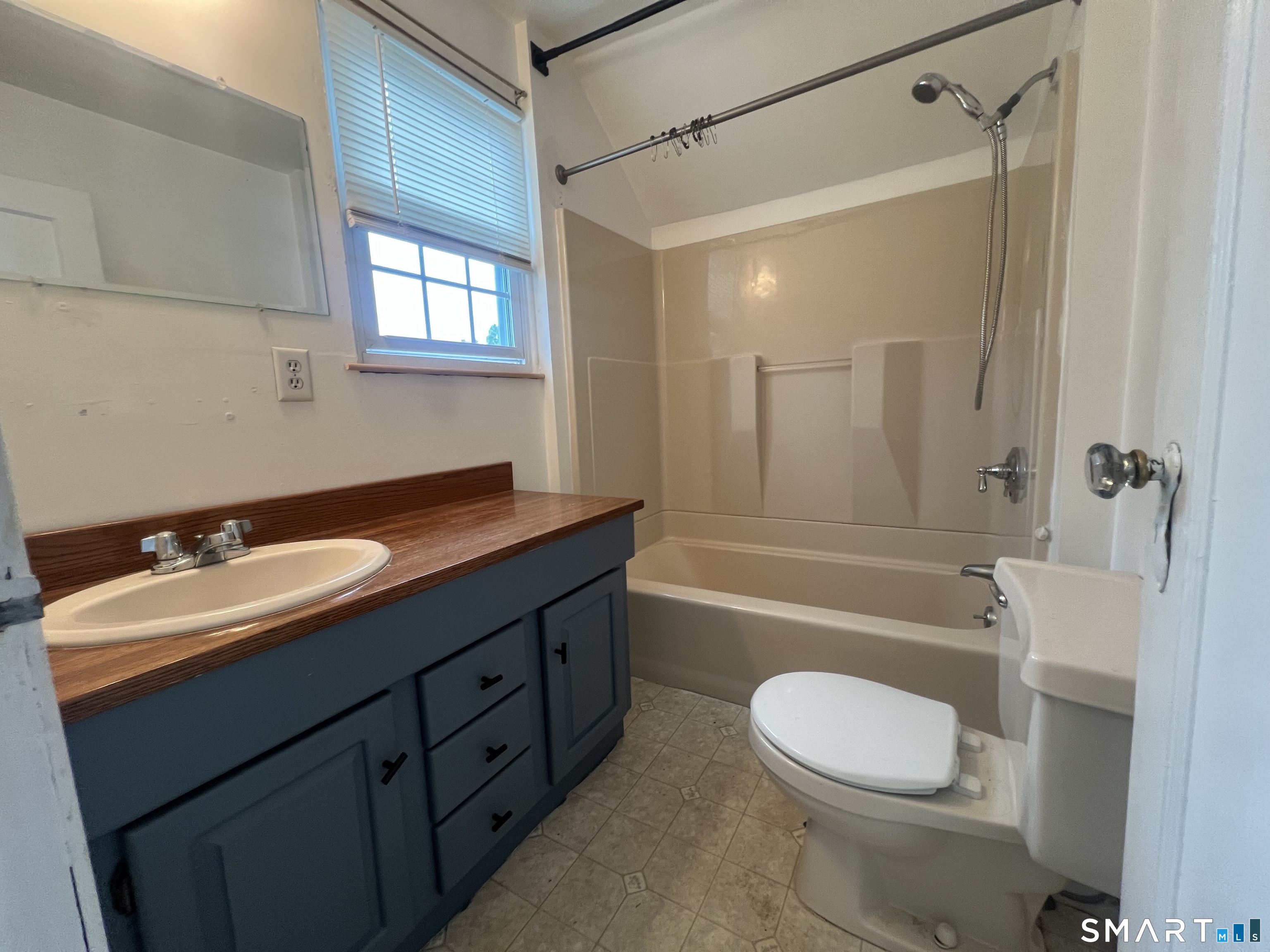 39 Geer Avenue Norwich, CT 06360 - Photo 26 of 29
