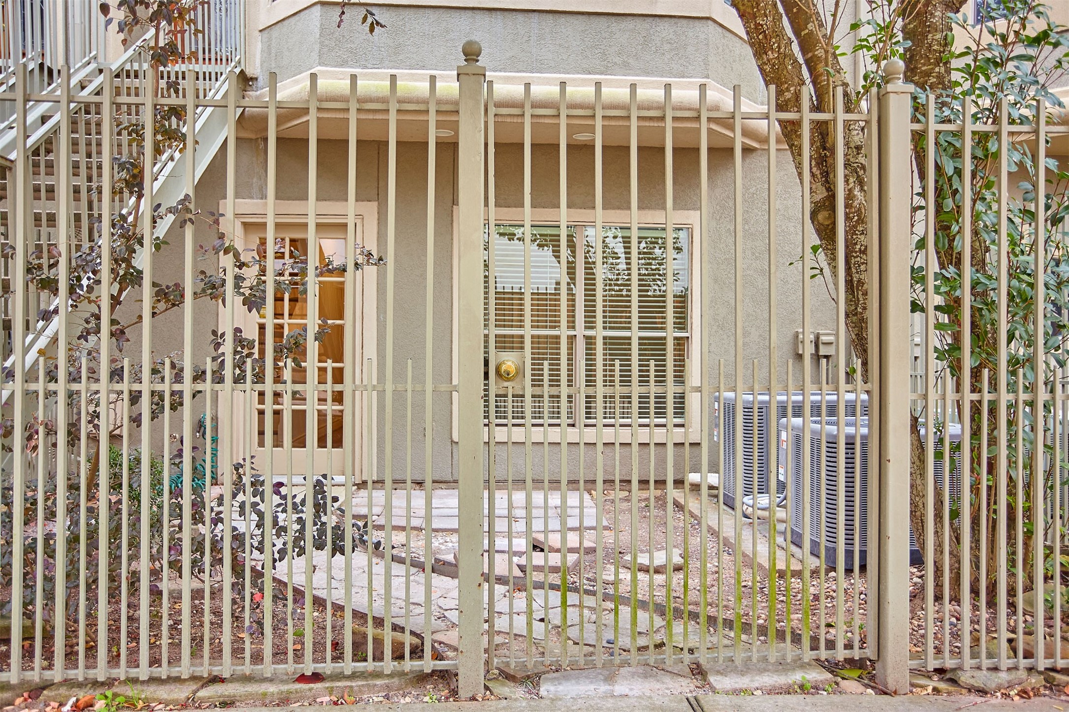 110 Detering Street Houston, TX 77007 - Photo 4 of 41