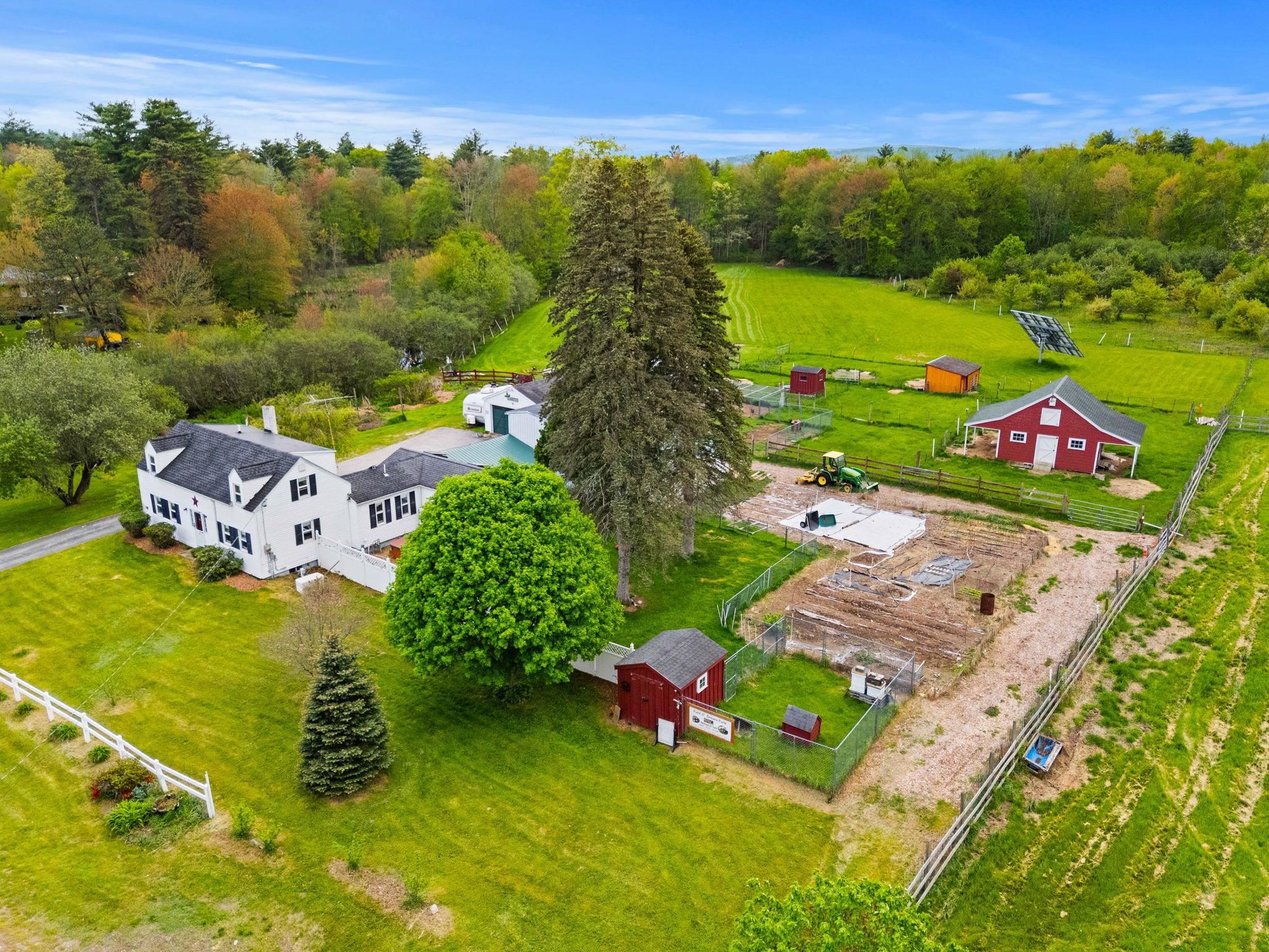 481 Boston Post Road Amherst, NH 03031 - Photo 4 of 60