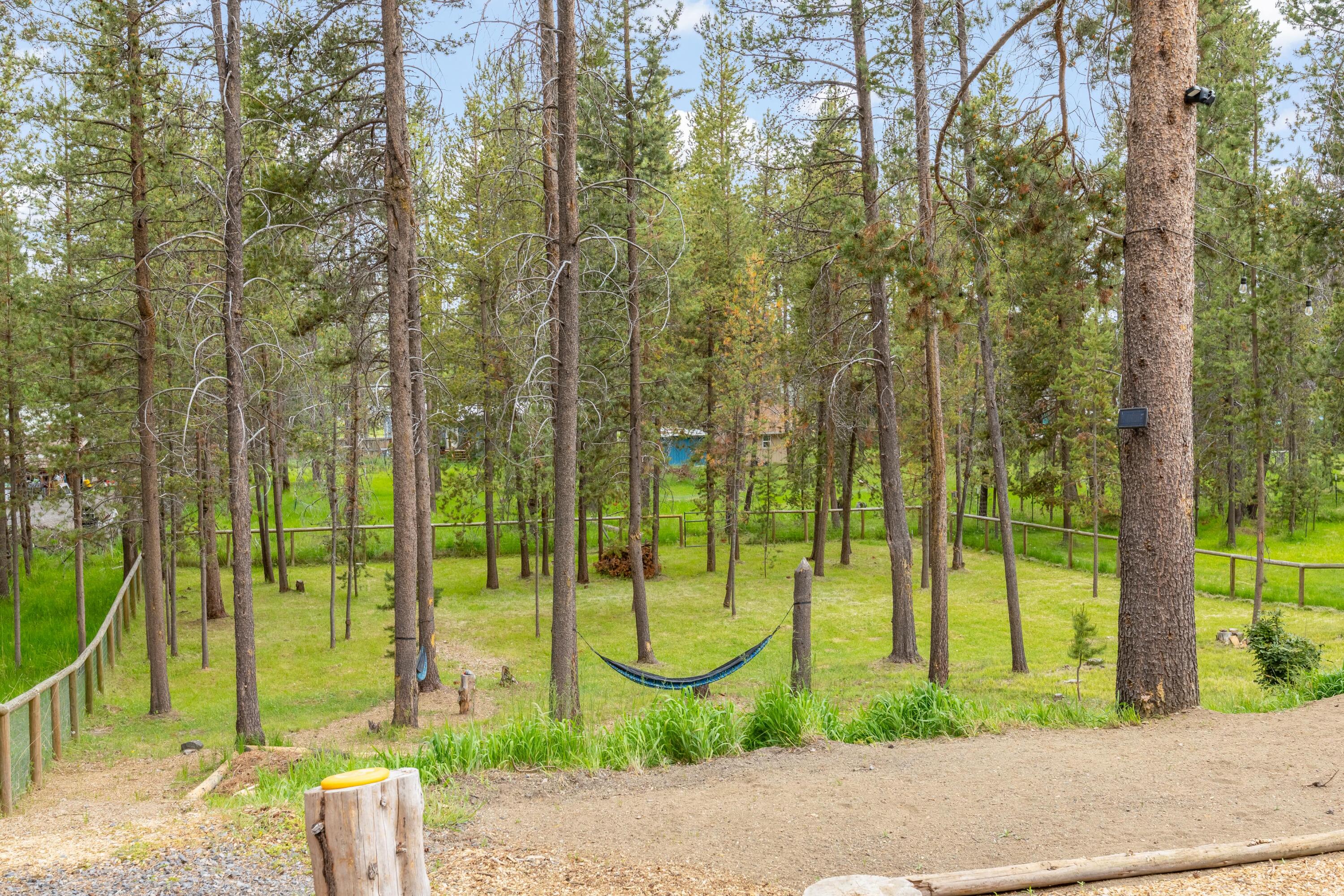55823 Snow Goose Road Bend, OR 97707 - Photo 25 of 36 a view of a garden