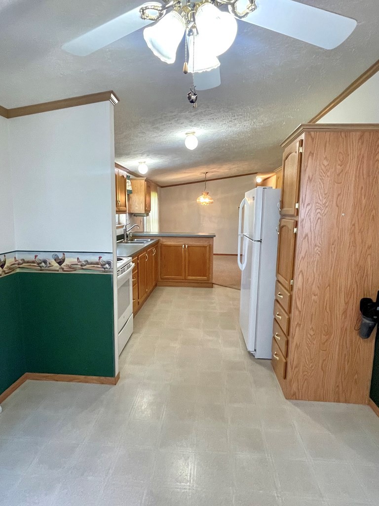 834 Wade Road Crofton, KY 42217 - Photo 8 of 28 Gallery Image 8