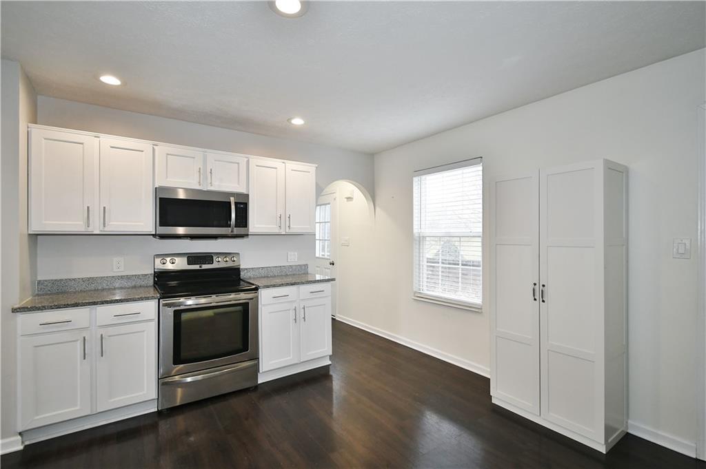 1136 Old Farm Road Lawrence, PA 15055 - Photo 6 of 28 Gallery Image 6