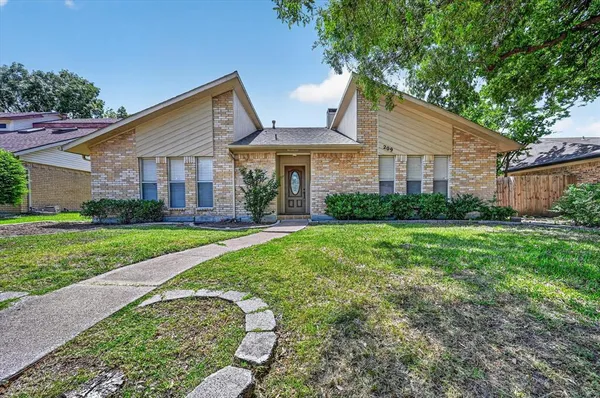 $2,475 | 209 Glenwood Drive, Coppell, TX 75019