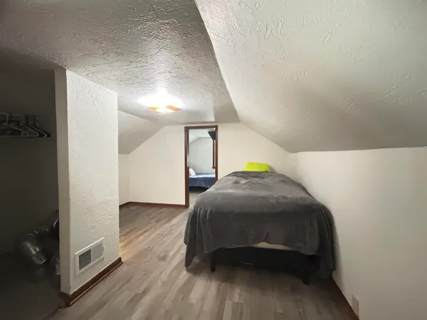 $240,000 | 401 Gardner's Row, Appleton, WI 54915