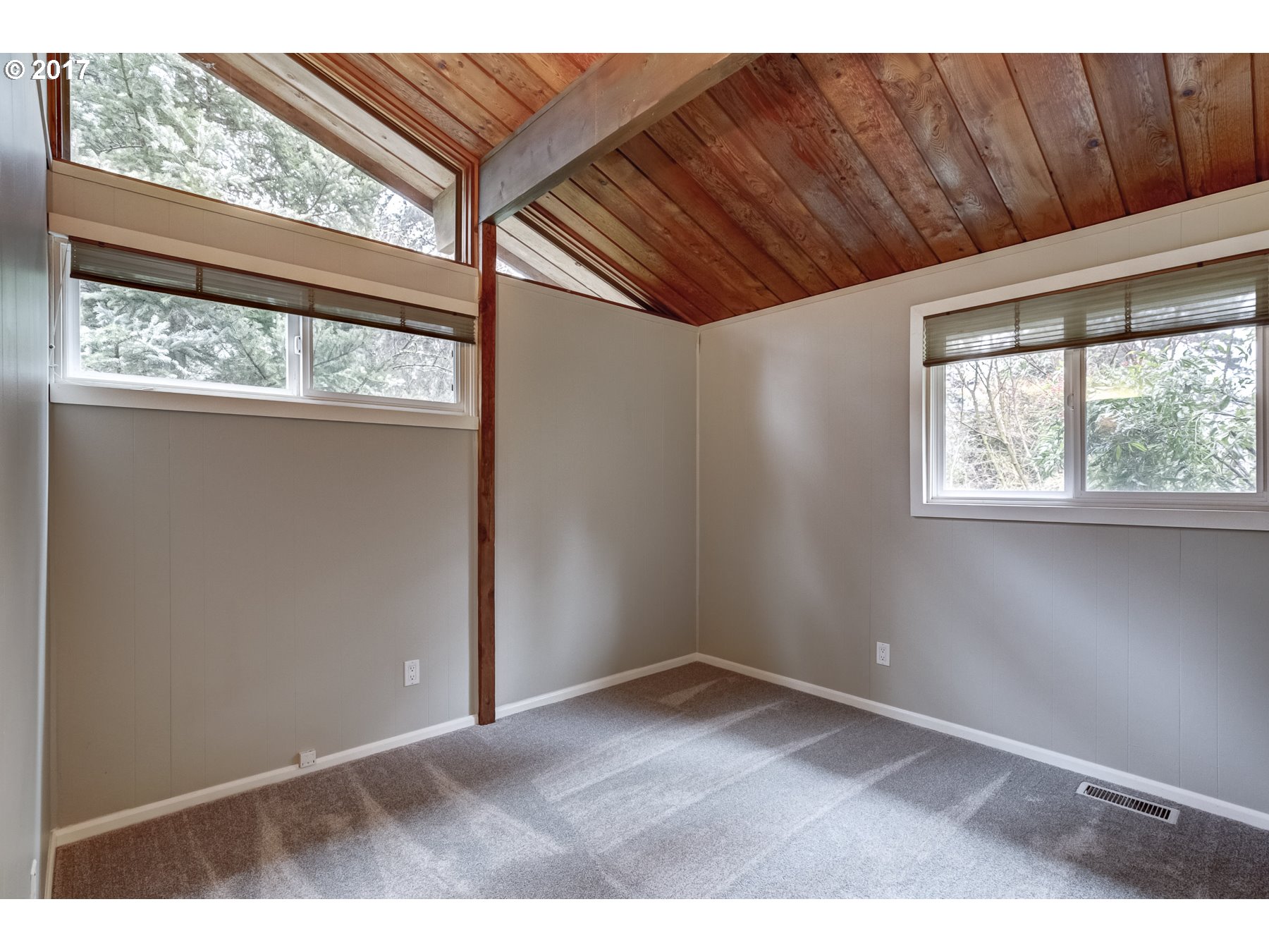 19136 Pilkington Road Lake Oswego, OR 97035 - Photo 12 of 28 Gallery Image 12