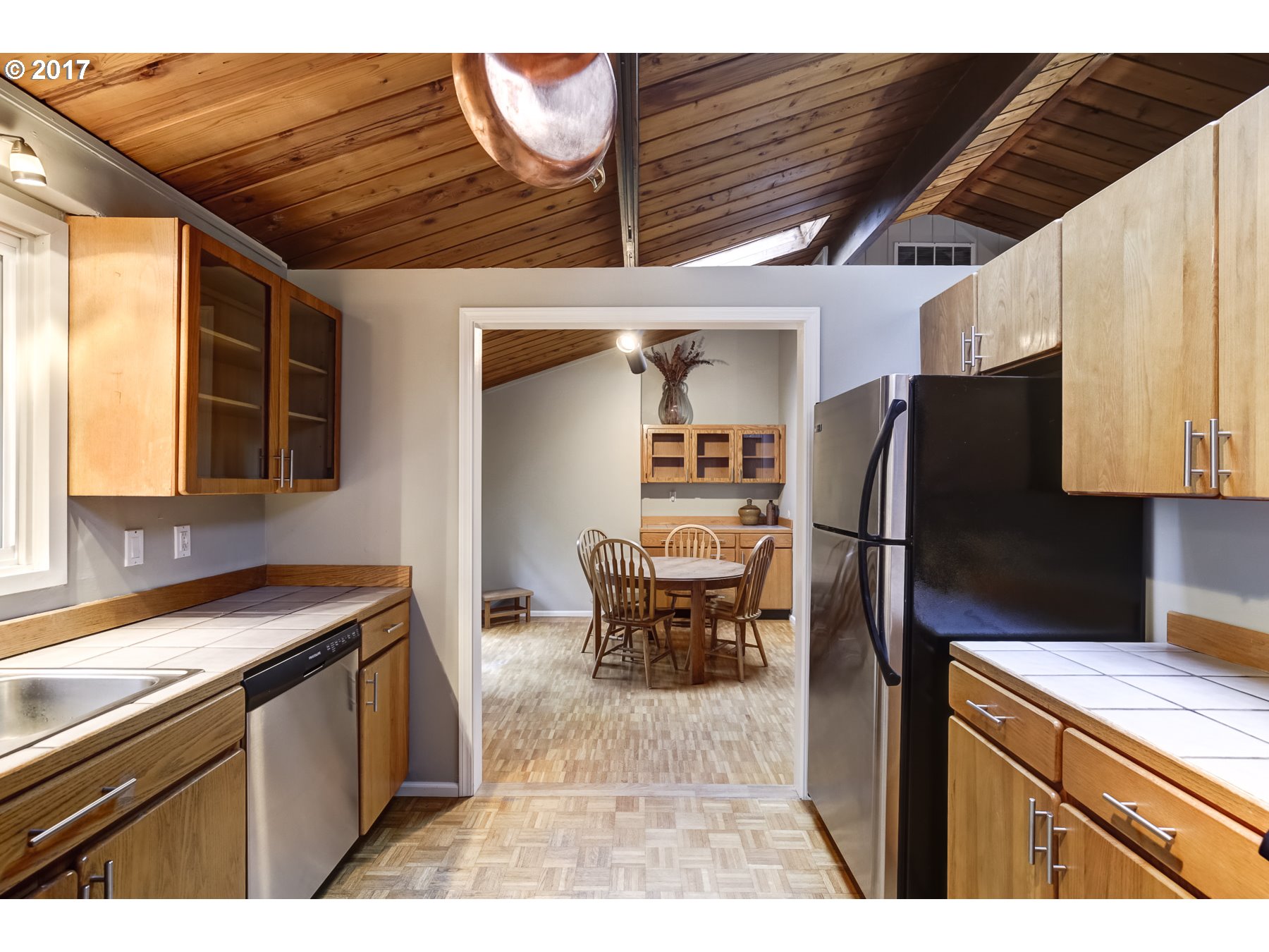 19136 Pilkington Road Lake Oswego, OR 97035 - Photo 7 of 28 Gallery Image 7