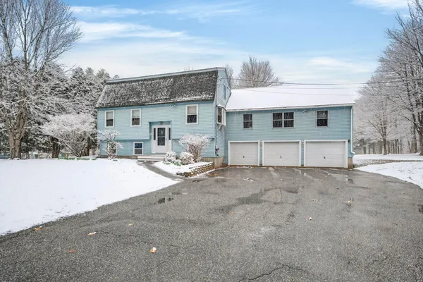 $579,900 | 218 Old Turnpike Road, Nottingham, NH 03290