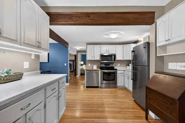 $579,900 | 218 Old Turnpike Road, Nottingham, NH 03290