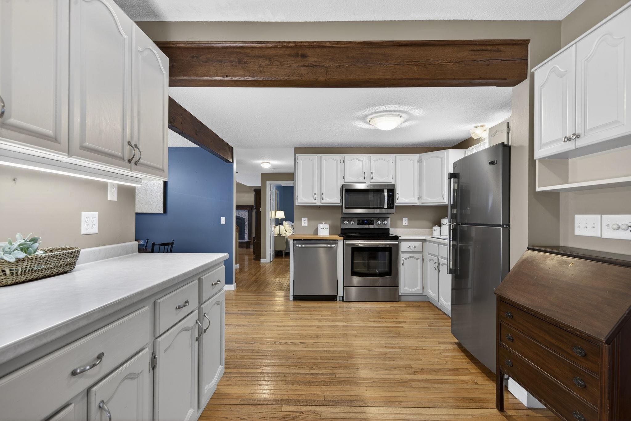 218 Old Turnpike Road Nottingham, NH 03290 - Photo 21 of 64