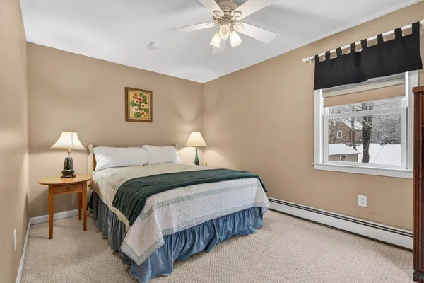 $579,900 | 218 Old Turnpike Road, Nottingham, NH 03290