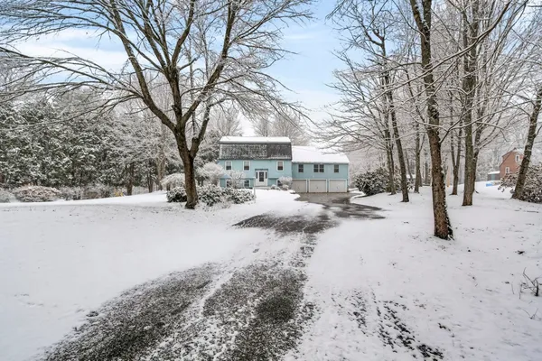 $579,900 | 218 Old Turnpike Road, Nottingham, NH 03290
