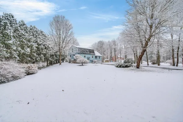 $579,900 | 218 Old Turnpike Road, Nottingham, NH 03290