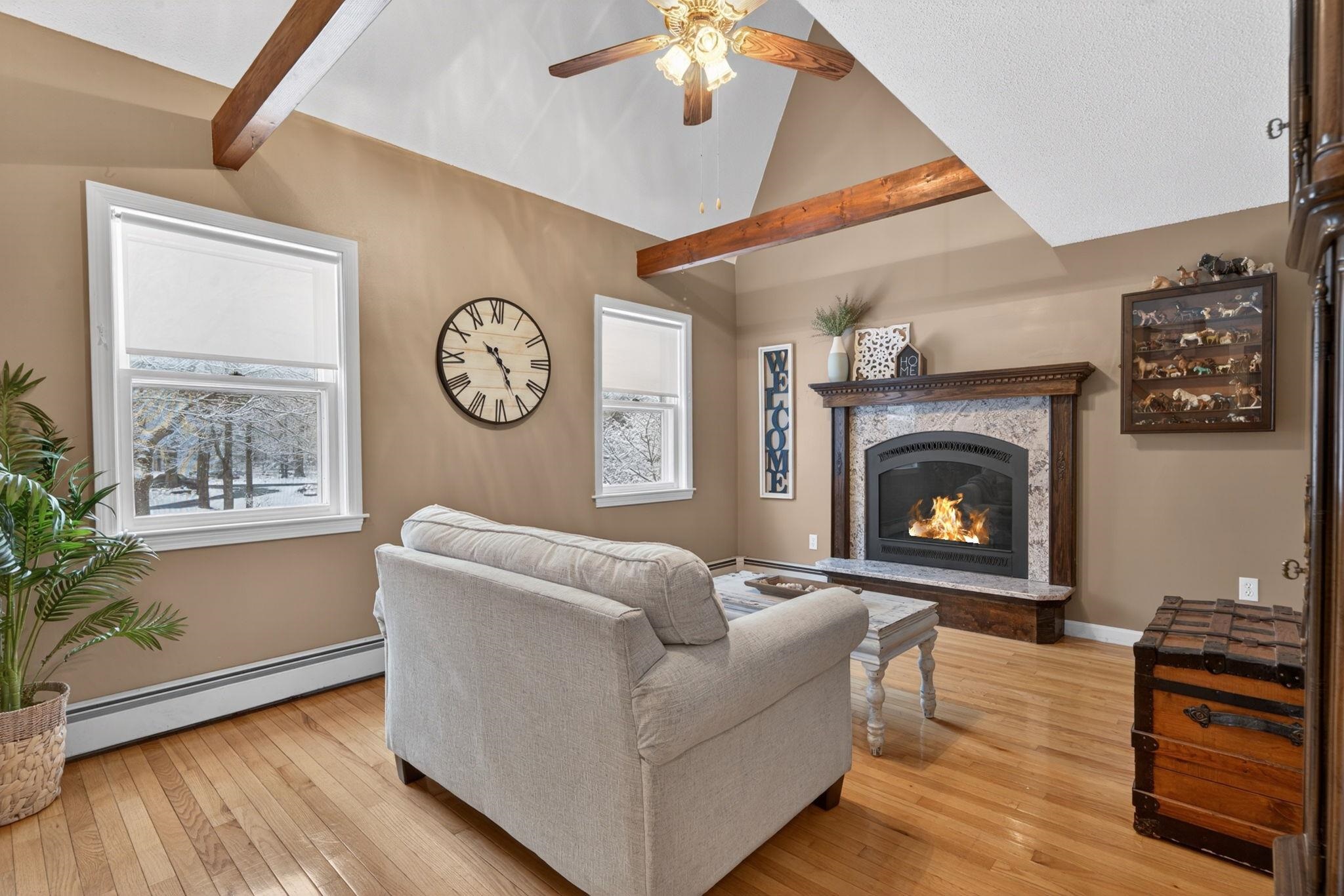 218 Old Turnpike Road Nottingham, NH 03290 - Photo 5 of 64