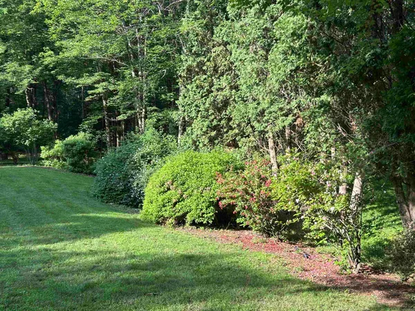 $579,900 | 218 Old Turnpike Road, Nottingham, NH 03290