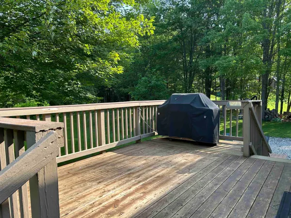 $579,900 | 218 Old Turnpike Road, Nottingham, NH 03290