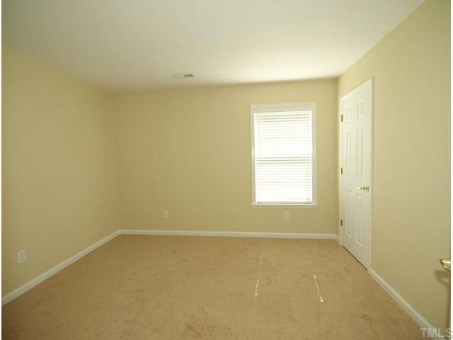 7900 Strawberry Meadows Street Raleigh, NC 27613 - Photo 7 of 11 Gallery Image 7