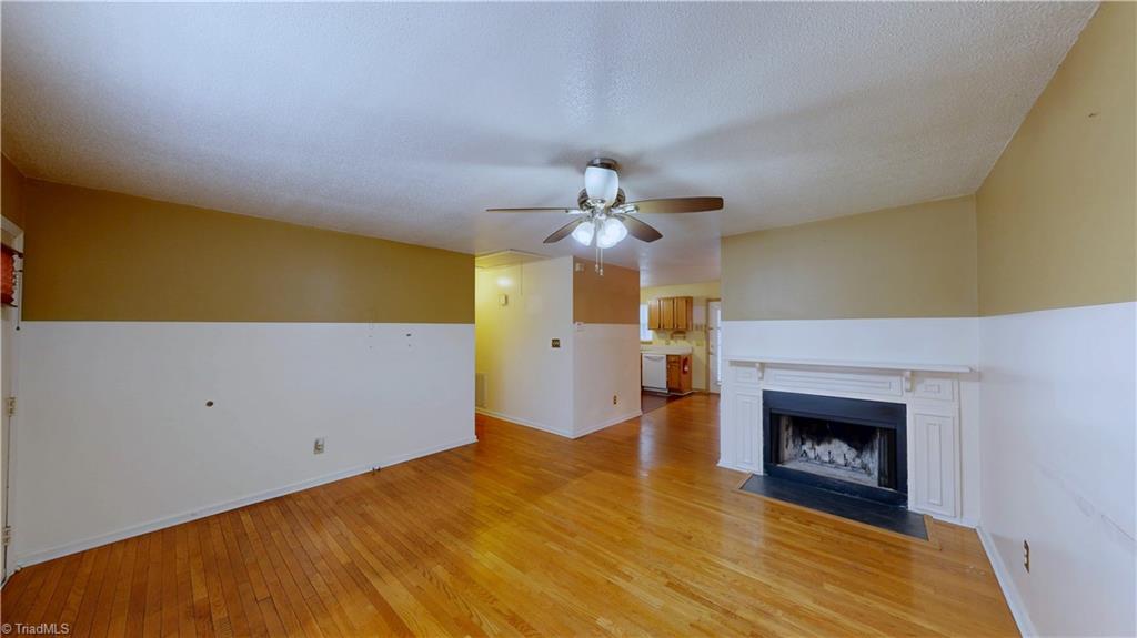 202 Jeremey Way High Point, NC 27265 - Photo 5 of 33 Gallery Image 5