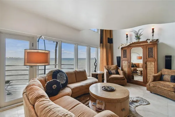 $1,029,000 | 4950 Bayshore Boulevard, Unit 22, Tampa, FL 33611