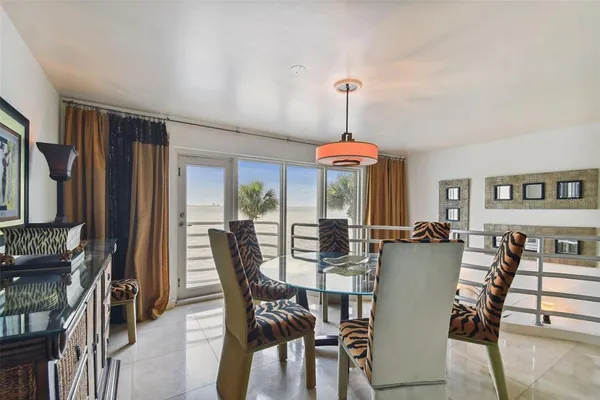 $1,029,000 | 4950 Bayshore Boulevard, Unit 22, Tampa, FL 33611
