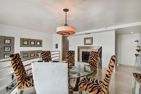 $1,029,000 | 4950 Bayshore Boulevard, Unit 22, Tampa, FL 33611