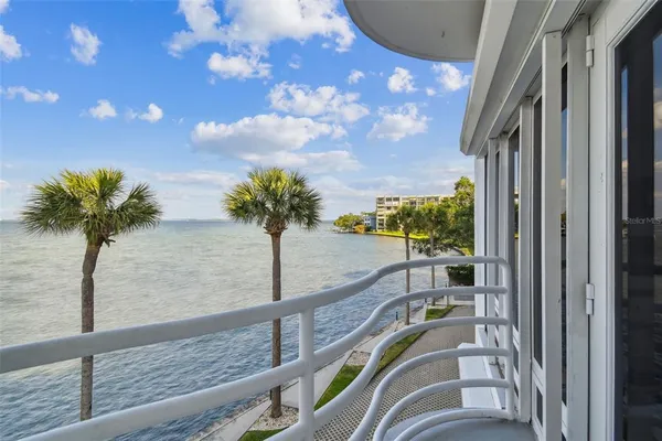 $1,029,000 | 4950 Bayshore Boulevard, Unit 22, Tampa, FL 33611