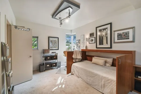 $1,029,000 | 4950 Bayshore Boulevard, Unit 22, Tampa, FL 33611