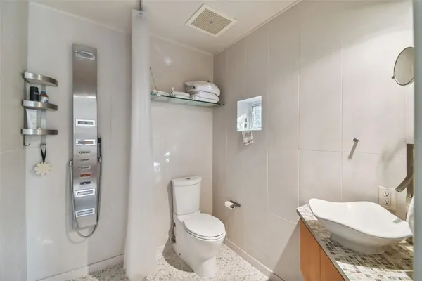 $1,029,000 | 4950 Bayshore Boulevard, Unit 22, Tampa, FL 33611